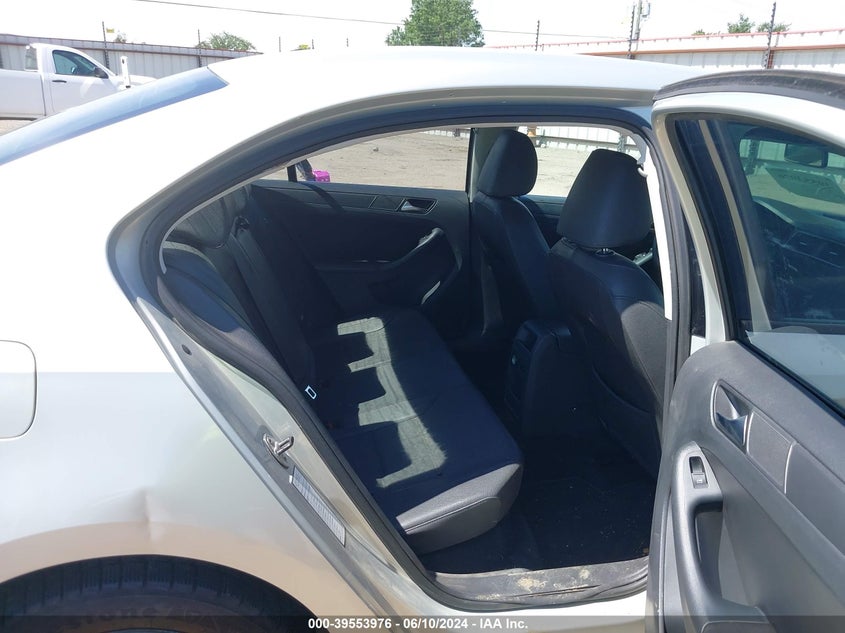 2011 Volkswagen Jetta 2.5L Se VIN: 3VWDZ7AJ8BM348715 Lot: 39553976