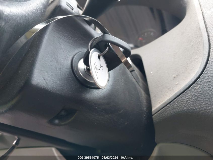 2005 Ford Focus Zx4 VIN: 1FAFP34N25W255823 Lot: 39554075