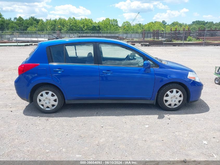 2009 Nissan Versa 1.8S VIN: 3N1BC13E69L410656 Lot: 39554093