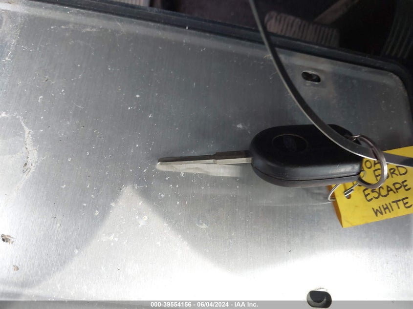 2018 Ford Escape S VIN: 1FMCU0F7XJUA41859 Lot: 39554156