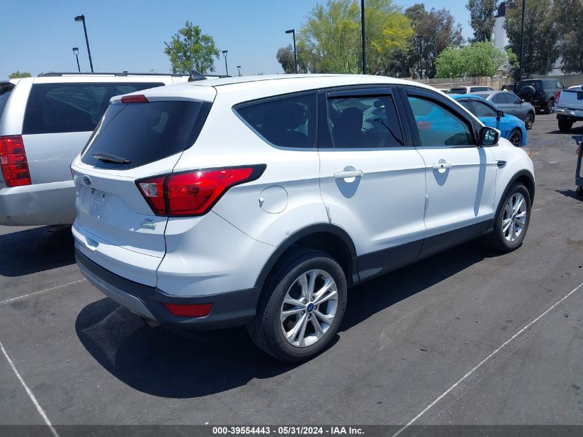 2019 FORD ESCAPE SE - 1FMCU0GD0KUA21707