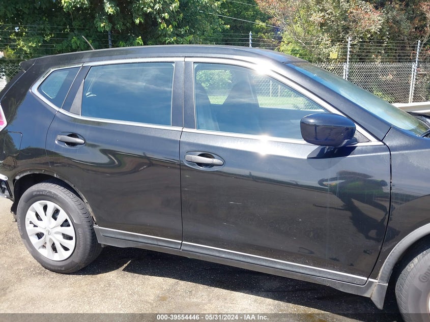 2016 Nissan Rogue S VIN: KNMAT2MT6GP621627 Lot: 39554446