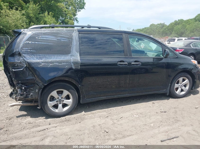 2020 Toyota Sienna Le VIN: 5TDKZ3DC0LS043517 Lot: 39554511