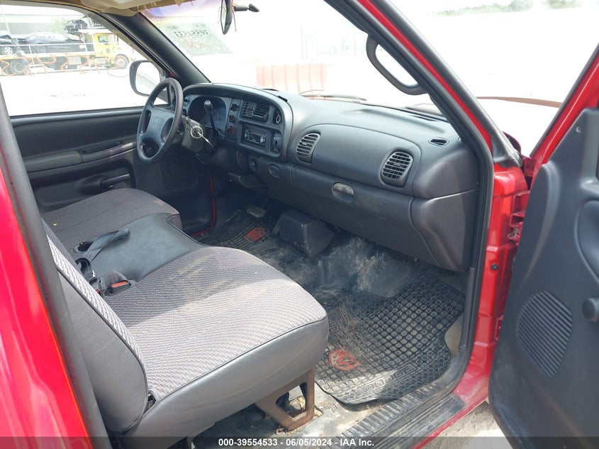 1998 Dodge Ram 1500 St/Ws VIN: 1B7HC16X2WS646190 Lot: 39554533