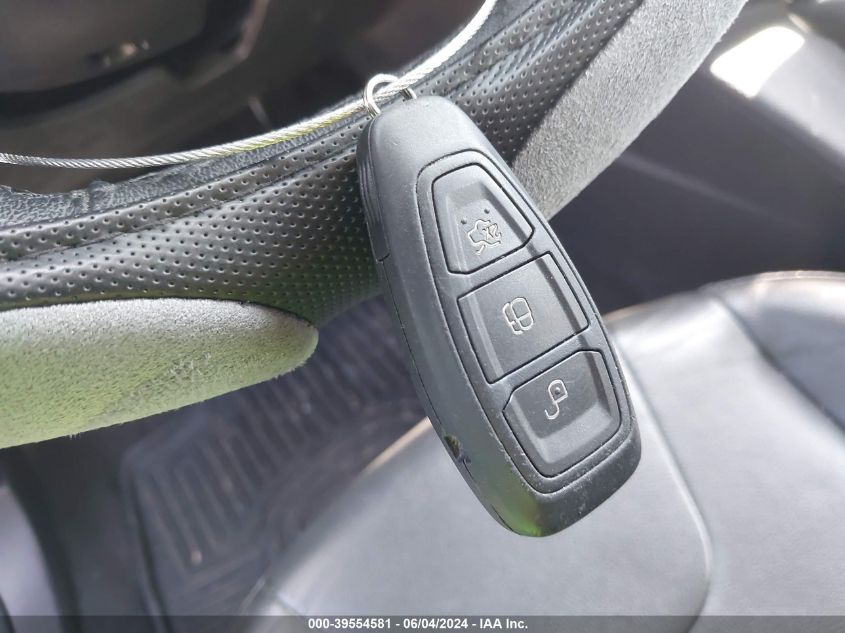 2012 Ford Focus Titanium VIN: 1FAHP3J26CL427238 Lot: 39554581