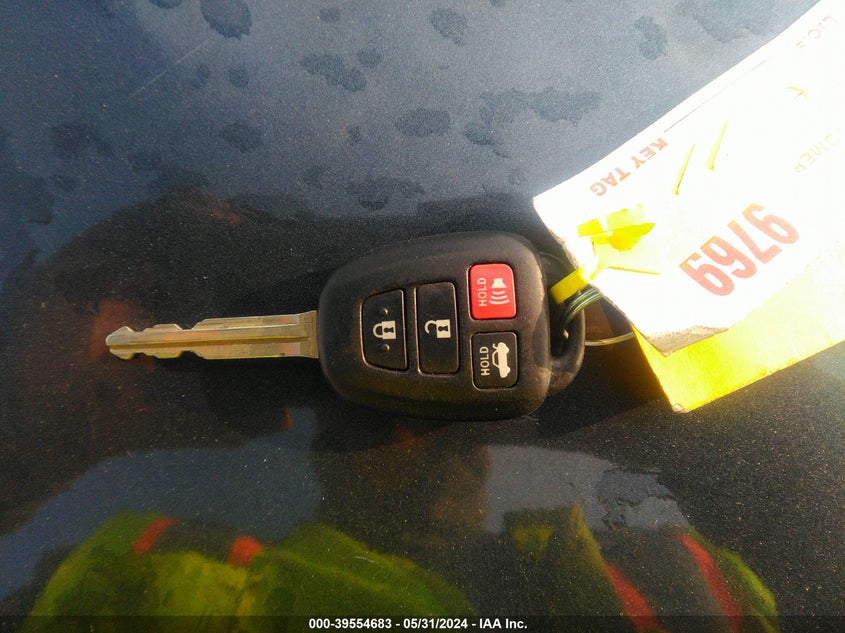 2015 Toyota Corolla Le VIN: 5YFBURHE0FP314828 Lot: 39554683