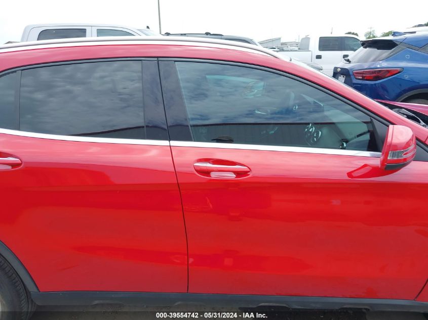 2017 MERCEDES-BENZ GLA 250 - WDCTG4EB3HJ301355