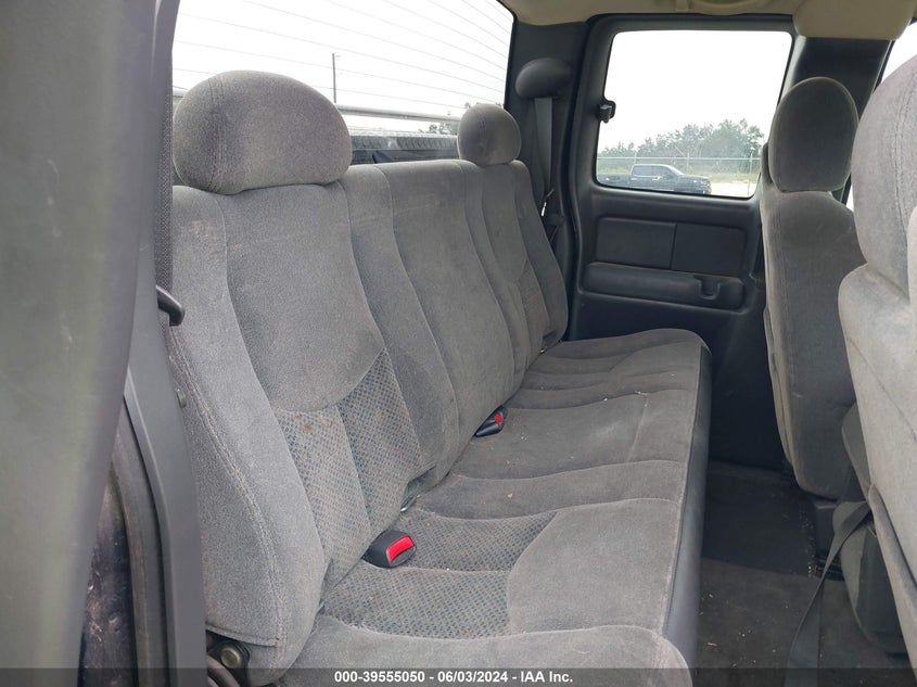 2005 Chevrolet Silverado 1500 Ls VIN: 2GCEC19V651162566 Lot: 39555050