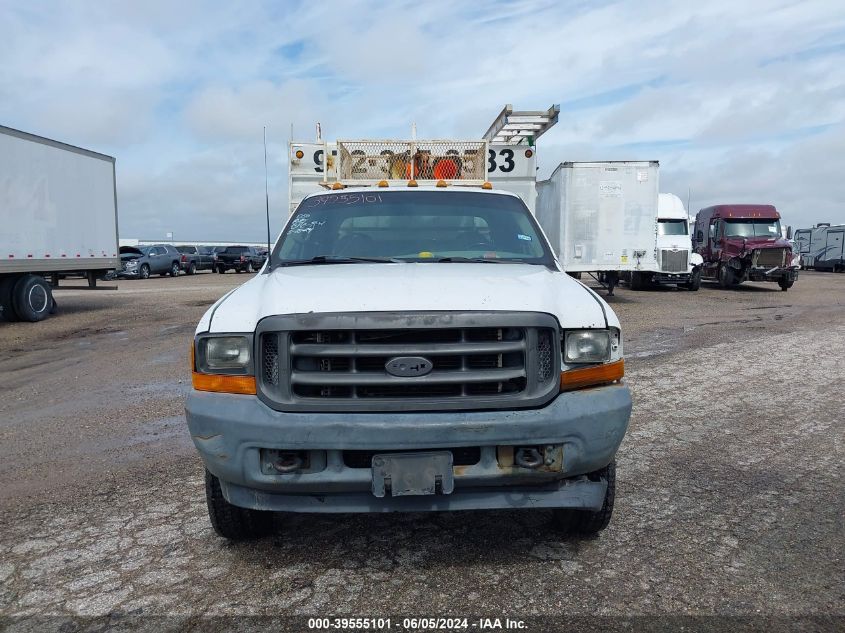 2001 Ford F-450 Lariat/Xl/Xlt VIN: 1FDXW46S31ED68489 Lot: 39555101