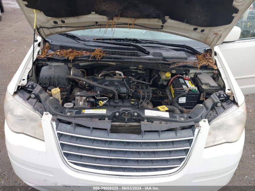 2008 Chrysler Town & Country Touring VIN: 2A8HR54P88R840468 Lot: 39555225