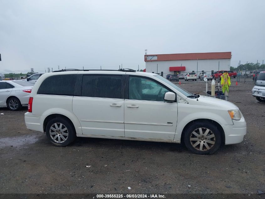 2008 Chrysler Town & Country Touring VIN: 2A8HR54P88R840468 Lot: 39555225