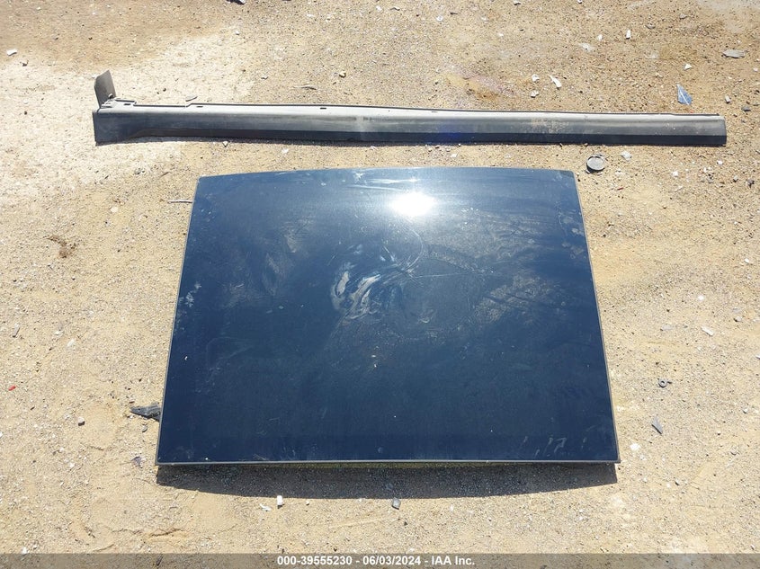 2017 Kia Sorento 3.3L Sx VIN: 5XYPK4A53HG221107 Lot: 39555230