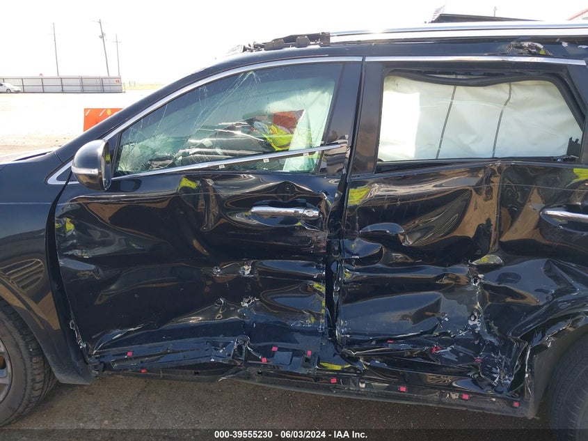 2017 Kia Sorento 3.3L Sx VIN: 5XYPK4A53HG221107 Lot: 39555230