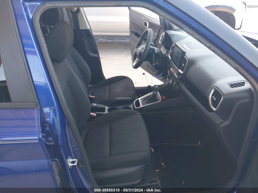 2021 Hyundai Venue Se VIN: KMHRB8A3XMU074772 Lot: 39555310