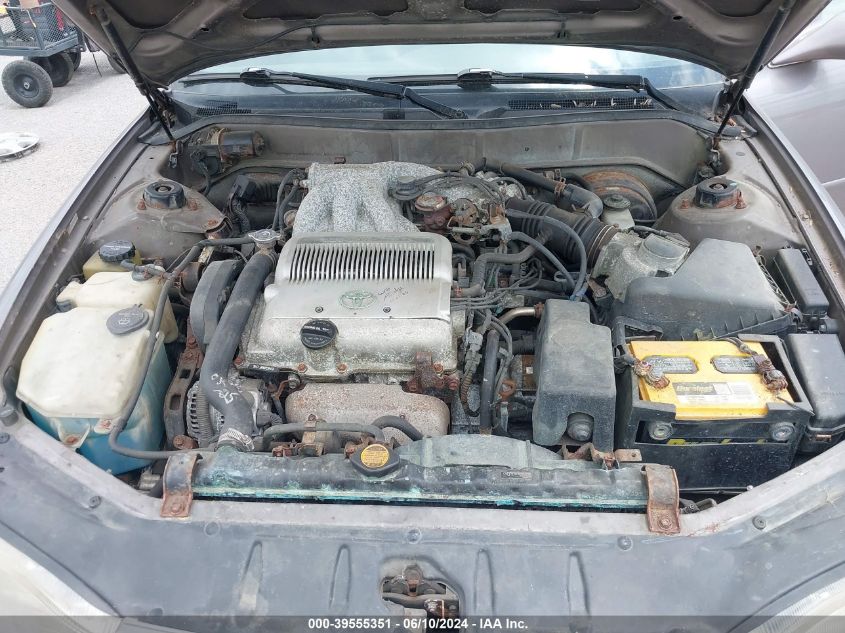 1993 Toyota Camry Le VIN: 4T1VK12W3PU083350 Lot: 39555351