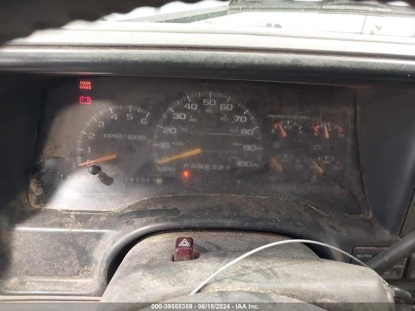 1999 Chevrolet Tahoe Ls VIN: 1GNEK13R8XJ437529 Lot: 39555359