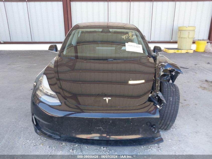 2018 Tesla Model 3 Long Range/Mid Range VIN: 5YJ3E1EA0JF005854 Lot: 39555428