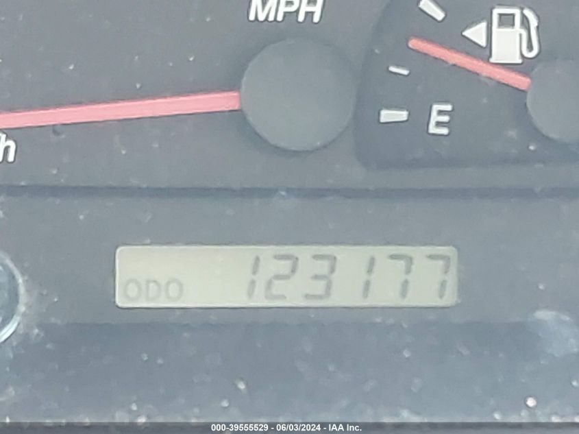 2004 Toyota Camry Le VIN: 4T1BE30K04U305036 Lot: 39555529