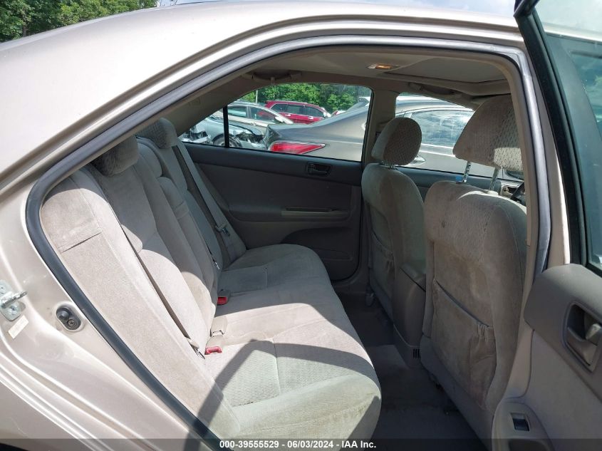 2004 Toyota Camry Le VIN: 4T1BE30K04U305036 Lot: 39555529