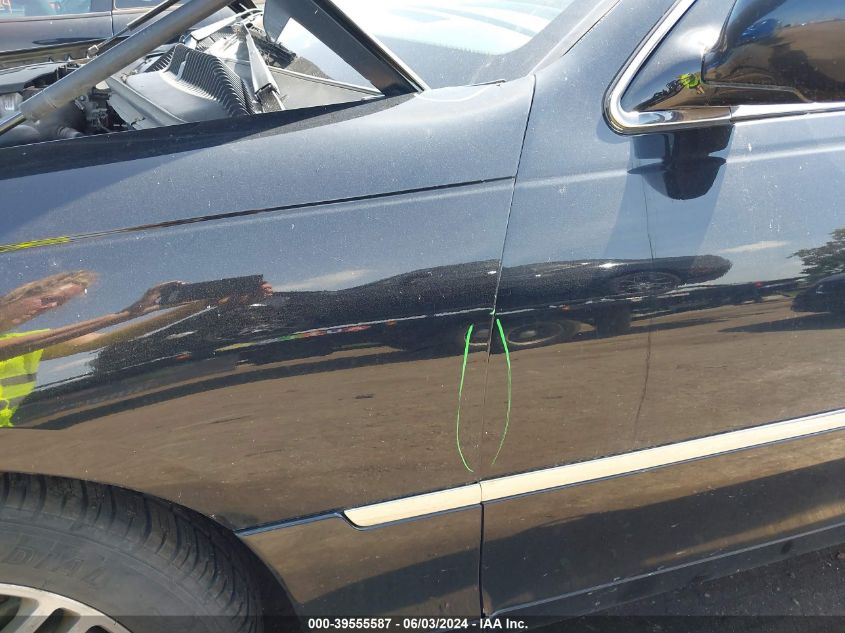 2007 Lincoln Town Car Signature L VIN: 1LNHM85V17Y618767 Lot: 39555587