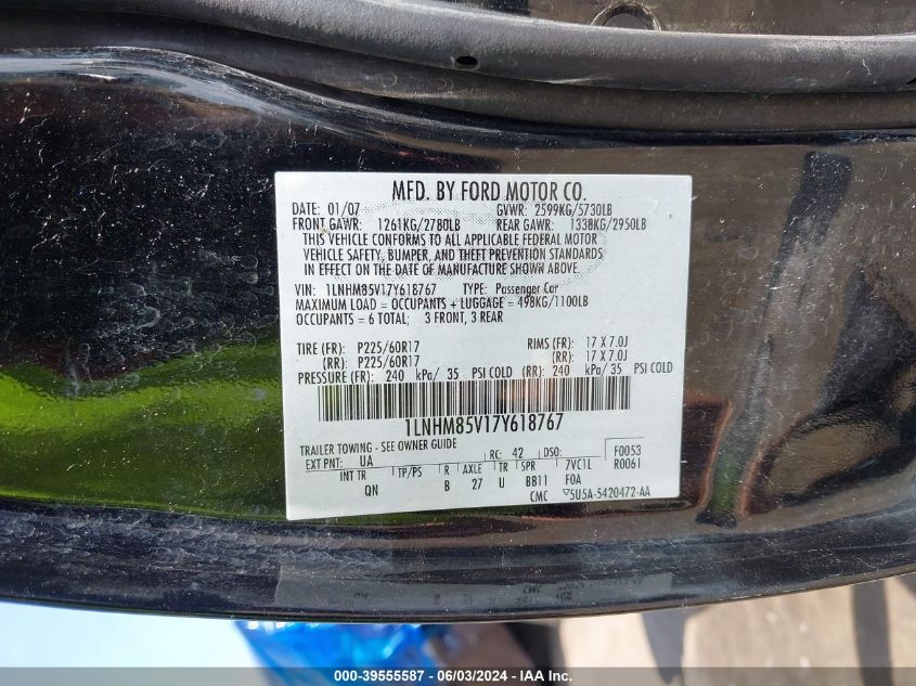 2007 Lincoln Town Car Signature L VIN: 1LNHM85V17Y618767 Lot: 39555587