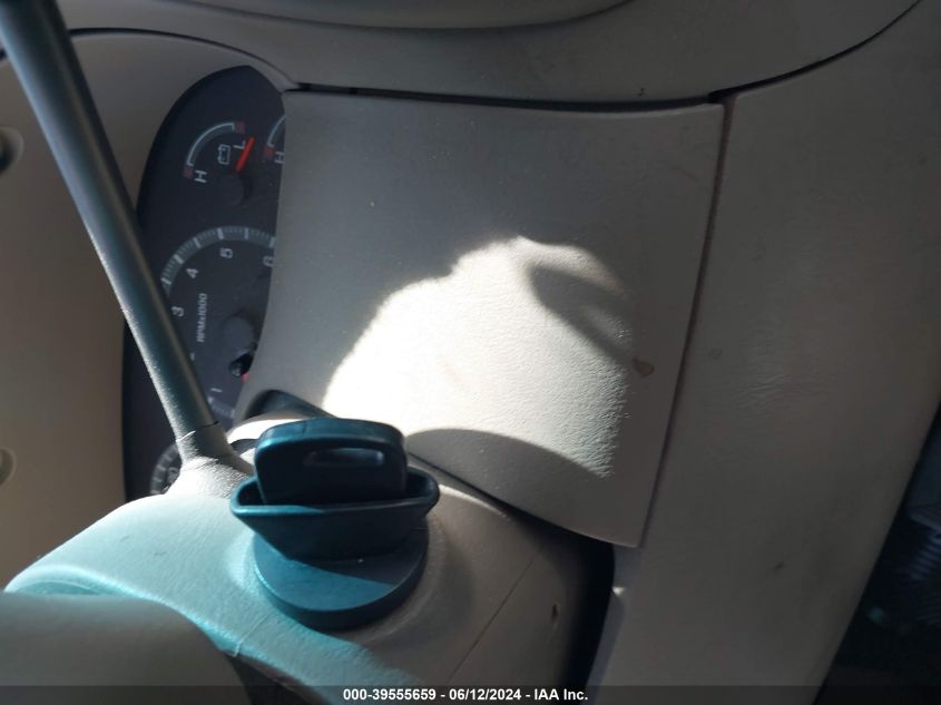 2001 Ford Expedition Xlt VIN: 1FMRU15L01LB09493 Lot: 39555659