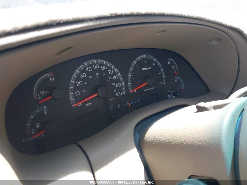 2001 Ford Expedition Xlt VIN: 1FMRU15L01LB09493 Lot: 39555659