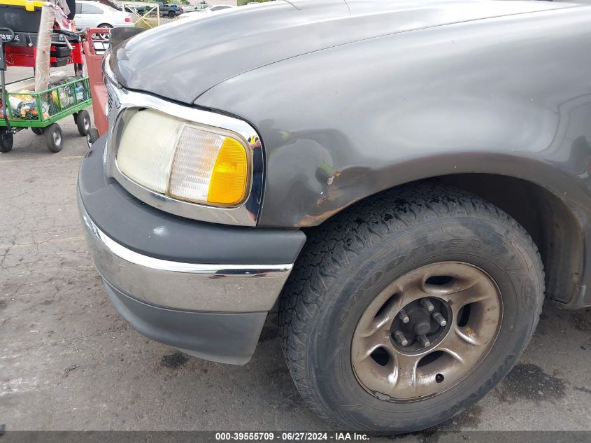 2002 Ford F-150 Lariat/Xlt VIN: 1FTRW07L42KC67963 Lot: 39555709