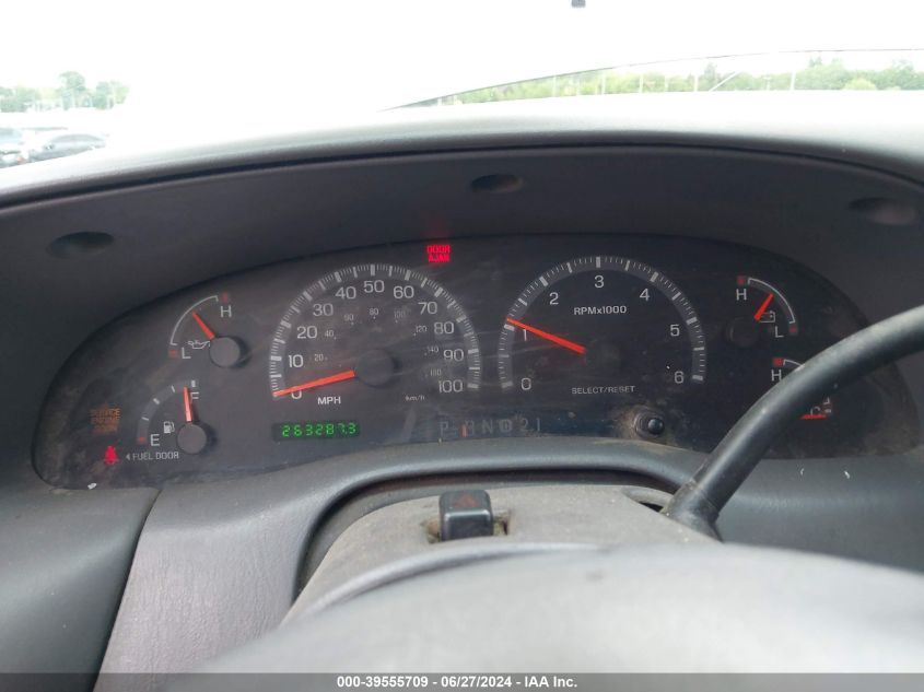 2002 Ford F-150 Lariat/Xlt VIN: 1FTRW07L42KC67963 Lot: 39555709