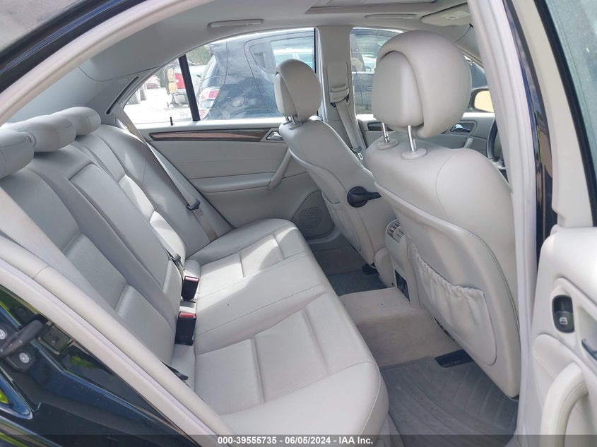 2007 Mercedes-Benz C 230 Sport VIN: WDBRF52H97F923489 Lot: 39555735