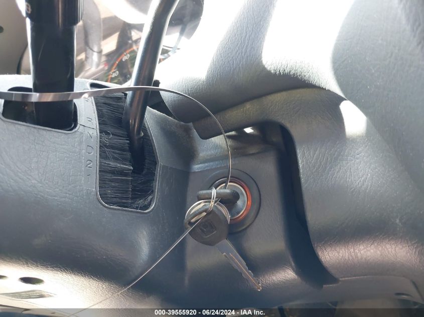 2000 Honda Cr-V VIN: JHLR01866YC013794 Lot: 39555920