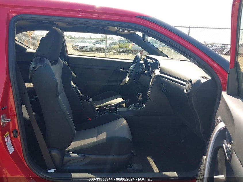 2016 Scion Tc VIN: JTKJF5C74GJ016417 Lot: 39555944