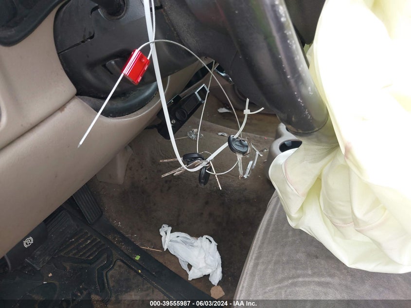 2005 Chevrolet Silverado 1500 Ls VIN: 2GCEC13T651297084 Lot: 39555987