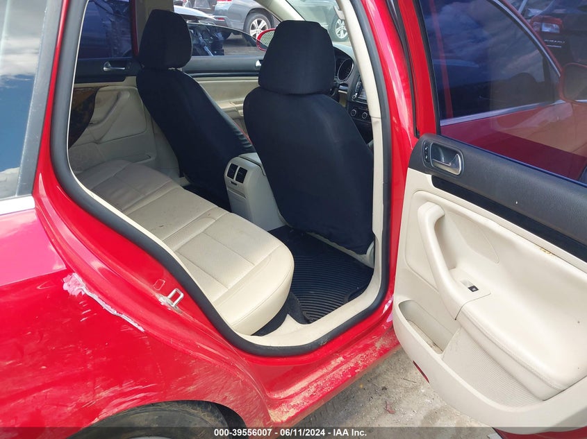 2012 Volkswagen Jetta Sportwagen 2.0L Tdi VIN: 3VWPL7AJ6CM698070 Lot: 39556007