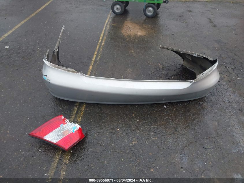 2003 Toyota Camry Le V6 VIN: 4T1BF32K03U561704 Lot: 39556071