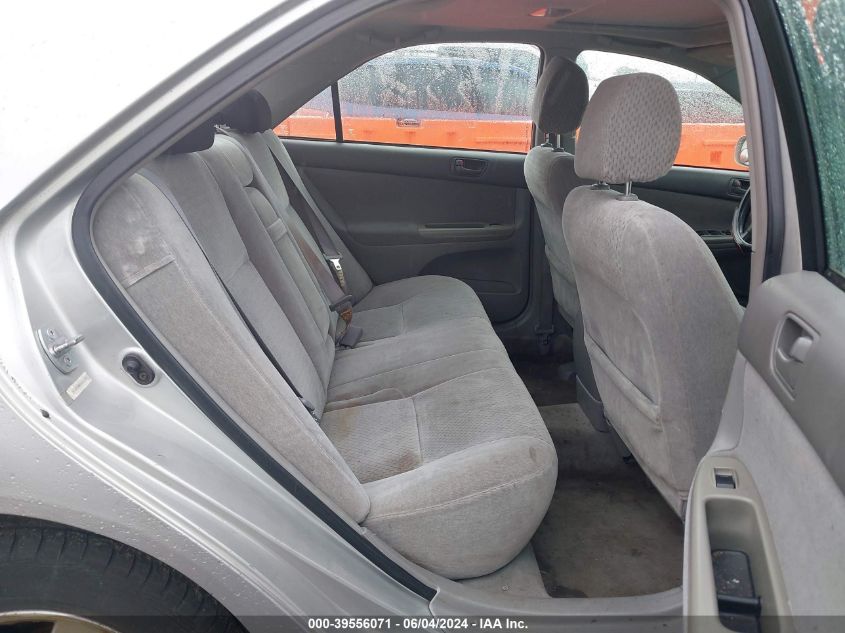 2003 Toyota Camry Le V6 VIN: 4T1BF32K03U561704 Lot: 39556071