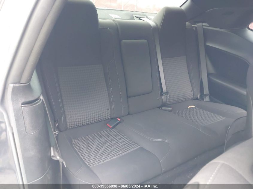 2019 Dodge Challenger Sxt VIN: 2C3CDZAG1KH674243 Lot: 39556098