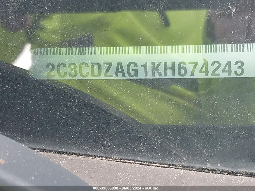 2019 Dodge Challenger Sxt VIN: 2C3CDZAG1KH674243 Lot: 39556098