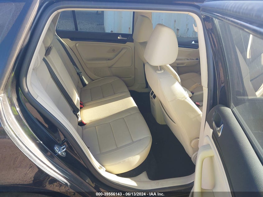 2012 Volkswagen Jetta Sportwagen 2.0L Tdi VIN: 3VWML7AJ0CM611055 Lot: 39556143