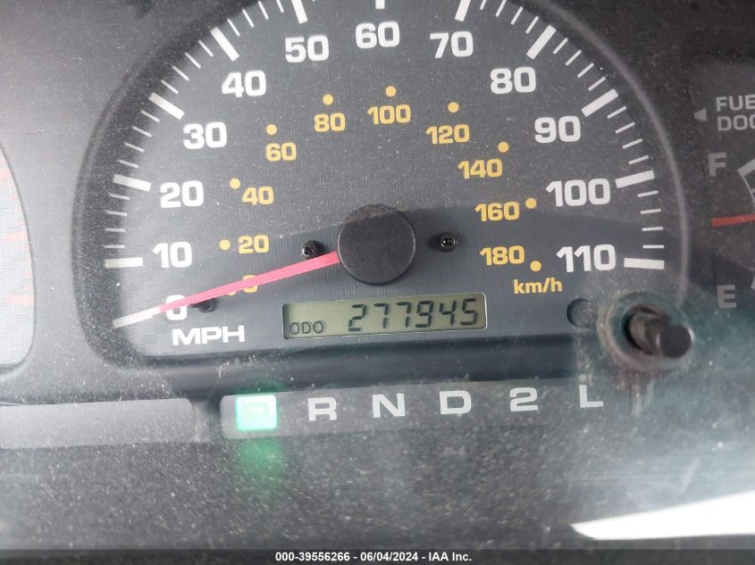 2000 Toyota 4Runner Sr5 V6 VIN: JT3GN86R7Y0153267 Lot: 39556266