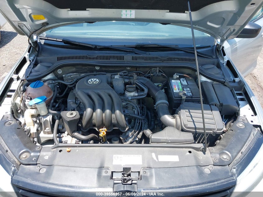 2012 Volkswagen Jetta 2.0L S VIN: 3VW2K7AJ2CM415158 Lot: 39556357