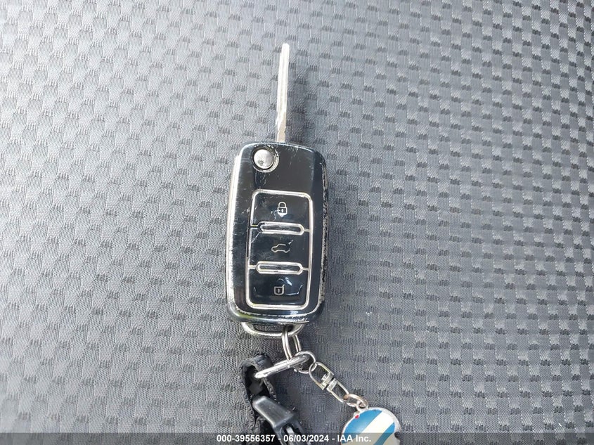 2012 Volkswagen Jetta 2.0L S VIN: 3VW2K7AJ2CM415158 Lot: 39556357