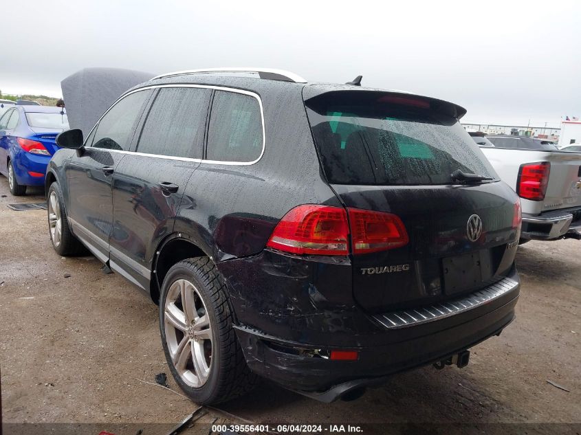 2014 Volkswagen Touareg 3.6L R-Line VIN: WVGDF9BPXED002817 Lot: 39556401