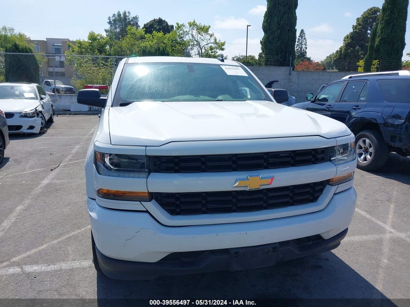 2018 Chevrolet Silverado 1500 Custom VIN: 1GCRCPEC0JZ220682 Lot: 39556497