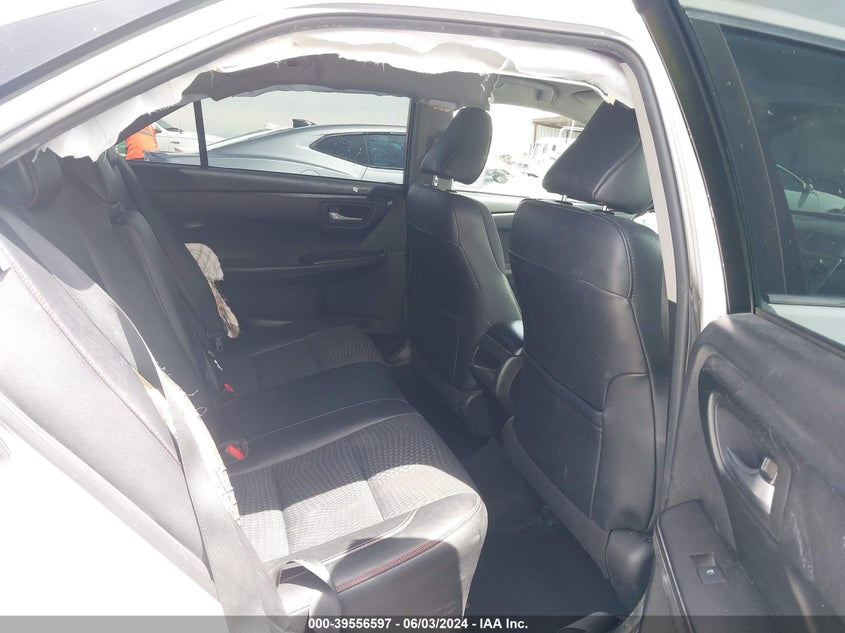 2015 Toyota Camry Se VIN: 4T1BF1FK9FU994683 Lot: 39556597