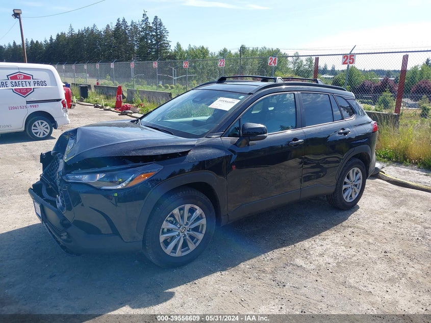 2024 Toyota Corolla Cross Le VIN: 7MUBAABG3RV091223 Lot: 39556609