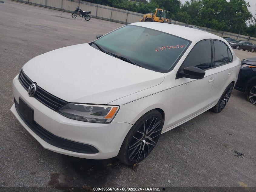 2013 Volkswagen Jetta 2.0L S VIN: 3VW2K7AJ1DM290039 Lot: 39556704