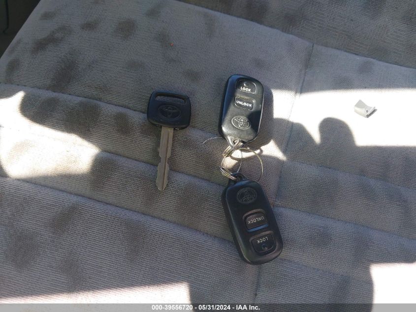 2001 Toyota Sienna Le VIN: 4T3ZF13CX1U399076 Lot: 39556720