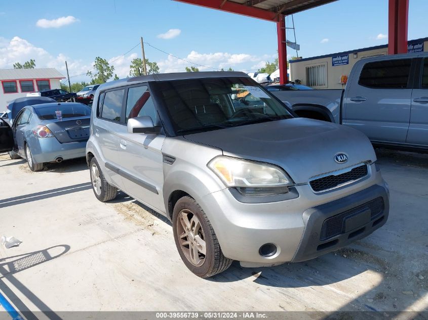 2010 Kia Soul + VIN: KNDJT2A22A7701915 Lot: 39556739