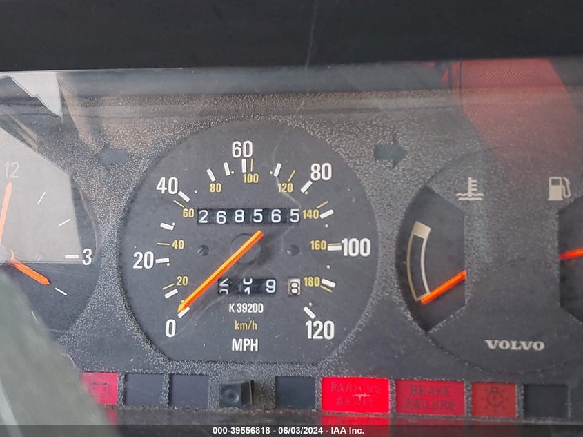 1992 Volvo 240 VIN: YV1AW8806N1924928 Lot: 39556818